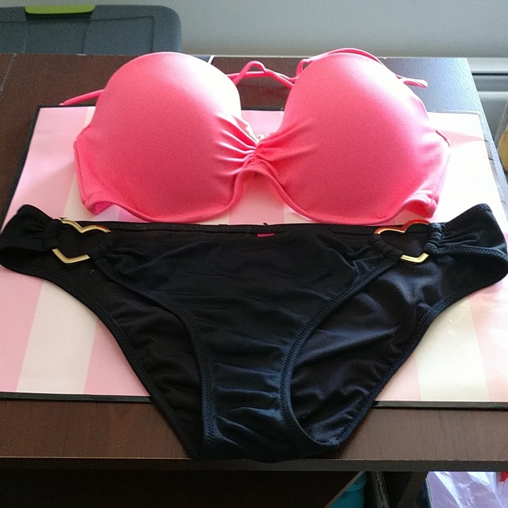 Victoria's Secret Bikini 34D